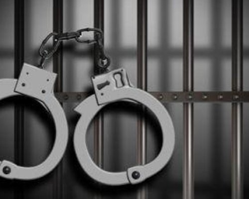 Задържаха 43-годишна жена за насилие над съпруга и