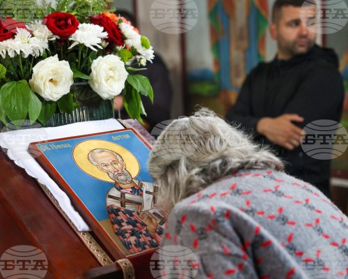 Църквата Свети Николай в благоевградския квартал Грамада отбелязва храмов празник днес