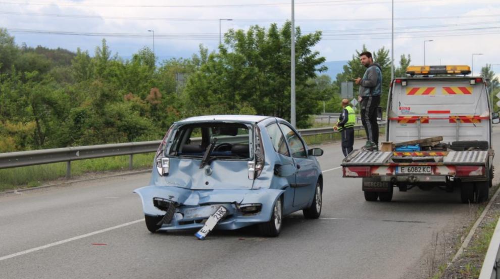 Гондола удари кола на Е-79 край Благоевград