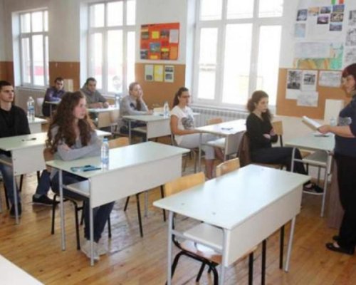 Вариант 15 се падна за матурата по български език днес