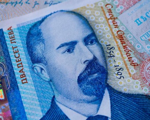 Измама в интернет: Изтеглиха 200 лева от сметката на 20-годишна жена