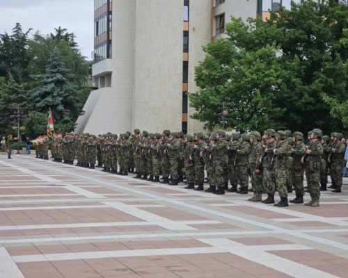 Благоевград изпрати над 100 военнослужещи на мисия в Косово като част от KFOR