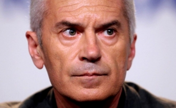 Лидерът на  Атака  Волен Сидеров стана баща на момче