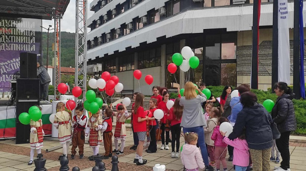 Церемония Учител на годината в Дупница