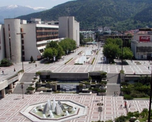 Благоевград е сред трите области в България с най-малко жени в местната власт