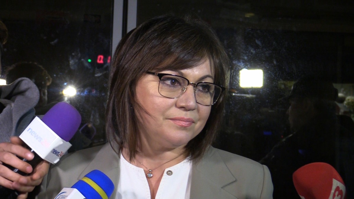 Нинова: Няма да позволим изпращане на войници в Украйна