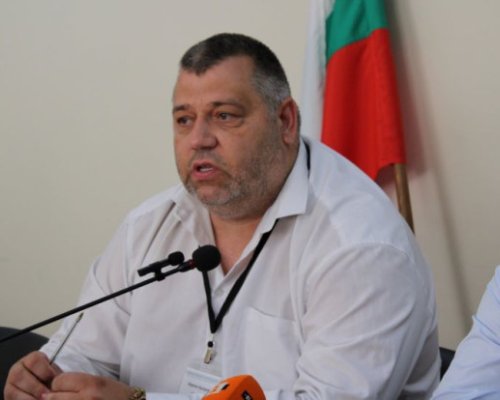 Представители на коалиция нахлуха на пресконференцията на РИК-Благоевград