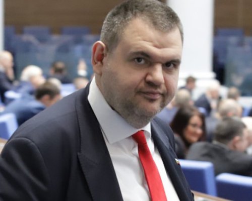 Шампион: Делян Пеевски чупи рекорди в Благоевград и Кърджали
