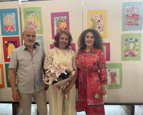 Млади художници откриха първа изложба в Разлог