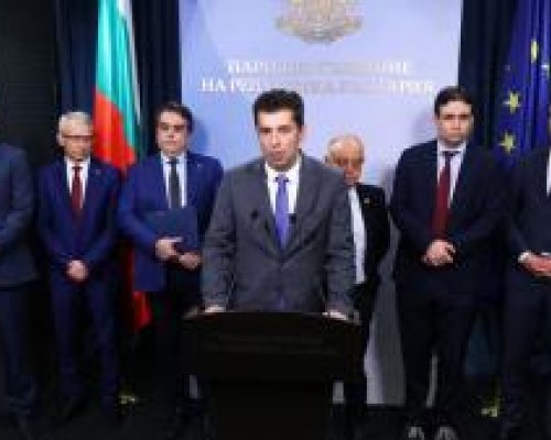 Петков: Борисов да не прехвърля отговорността на другите партии