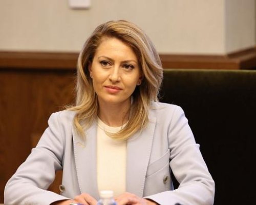 От втория опит: Депутатите избраха Рая Назарян за председател на 50-ото НС