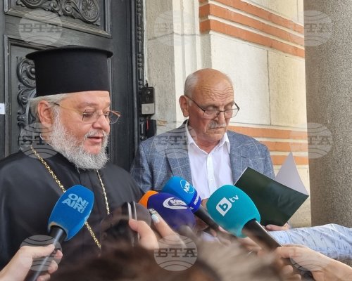 Врачанският митрополит Григорий, Видинският митрополит Даниил и Ловчанският митрополит Гавриил са тримата кандидати за български патриарх