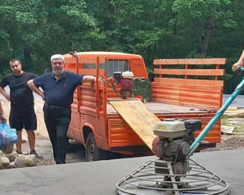 Банскалии строят дървен параклис в Пирин върху останки на древен храм