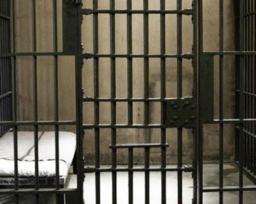 Рецидивист от Разложко ще търка наровете в затвора за кражба от магазин в Дупница
