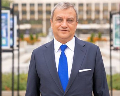 Жив да го ожалиш: Екскметът Илко Стоянов  беден като църковна мишка
