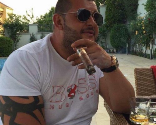 Бахамата на съд за измама и на гръцки бизнесмен