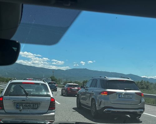 Интензивен трафик на  Кулата , всички трасета са отворени за преминаване