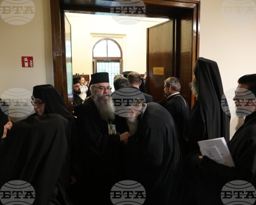С Божествена литургия откриха Патриаршеския избирателен църковен събор