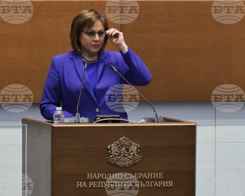 Корнелия Нинова не може да бъде избирана отново за председател на БСП, реши Общопартийната контролна комисия