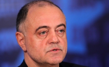 Ген. Атанасов: Службите може би покровителстват каналджии