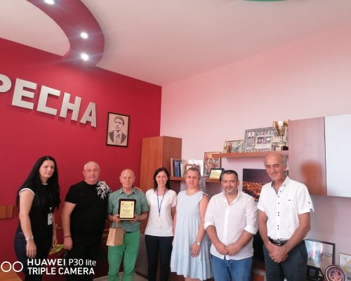 Явор Спасов получи плакет от кмета на община Кресна