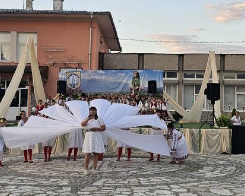 Баня отпразнува своя празник с нова песен, посветена на селото