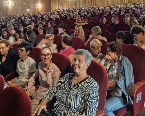Фестивалът  Звездите на театъра  - културната емблема на Разлог