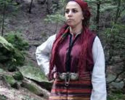 Учителка по народно пеене в Банско е фаворитка на фестивала Пирин фолк 2024