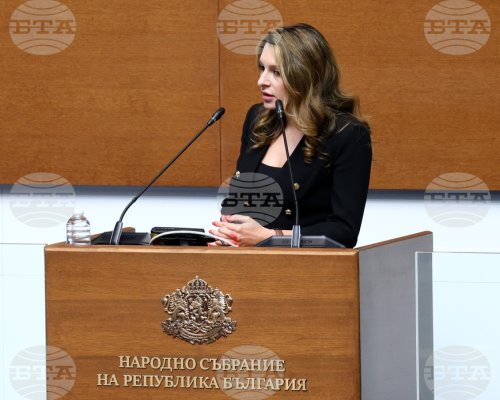 От  Има такъв народ  ясно сме заявили, че ще разговаряме с  Продължаваме промяната-Демократична България  за втория мандат