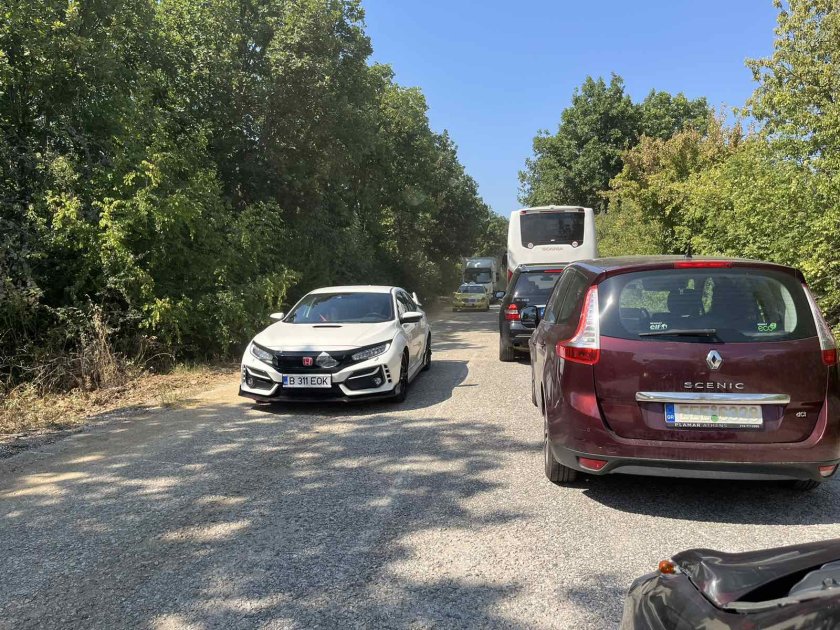 Пожари блокираха движението по магистралата от Солун към ГКПП Кулата - Промахон СНИМКИ