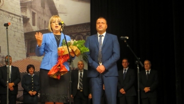 Пред препълнената зала на читалището в Банско, ПП ГЕРБ даде официален старт на предизборната си кампания