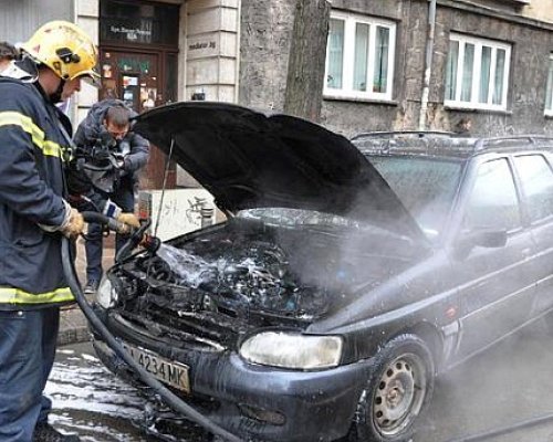 Автомобил горя в с. Абланица
