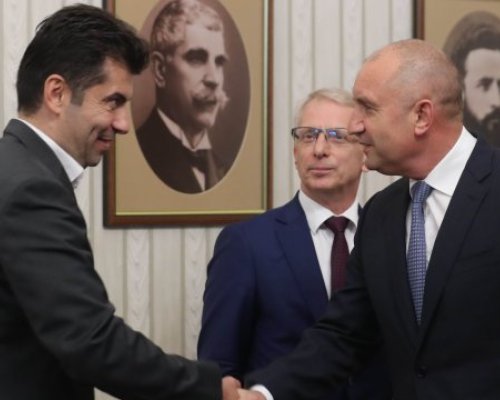 Президентът Радев връчва втория мандат на ПП-ДБ в понеделник