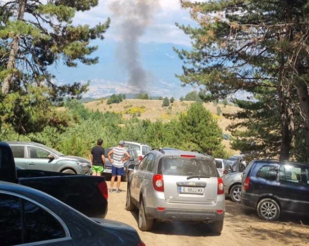 АД в жегата:  Три къщи горят в село Цапарево