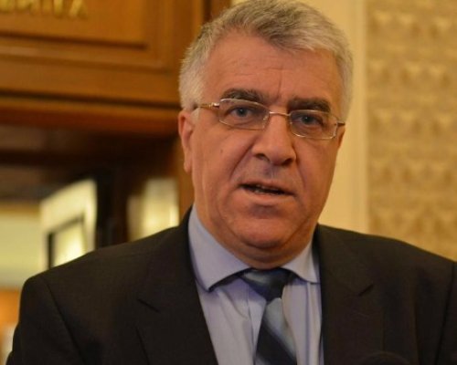 Проф. Румен Гечев за декларацията, предложена от ПП-ДБ: Правителство няма-закони ще правят!