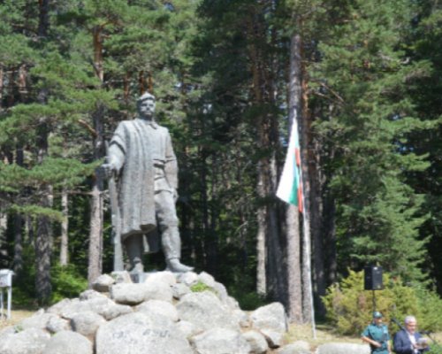 Стотици на събор в село Попови ливади