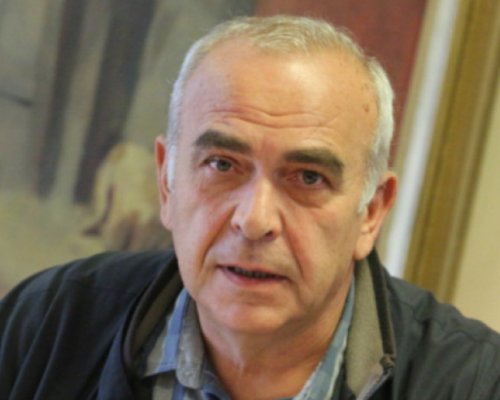 Паскалев: Конституцията се опита да реши персонални, а не съществени проблеми