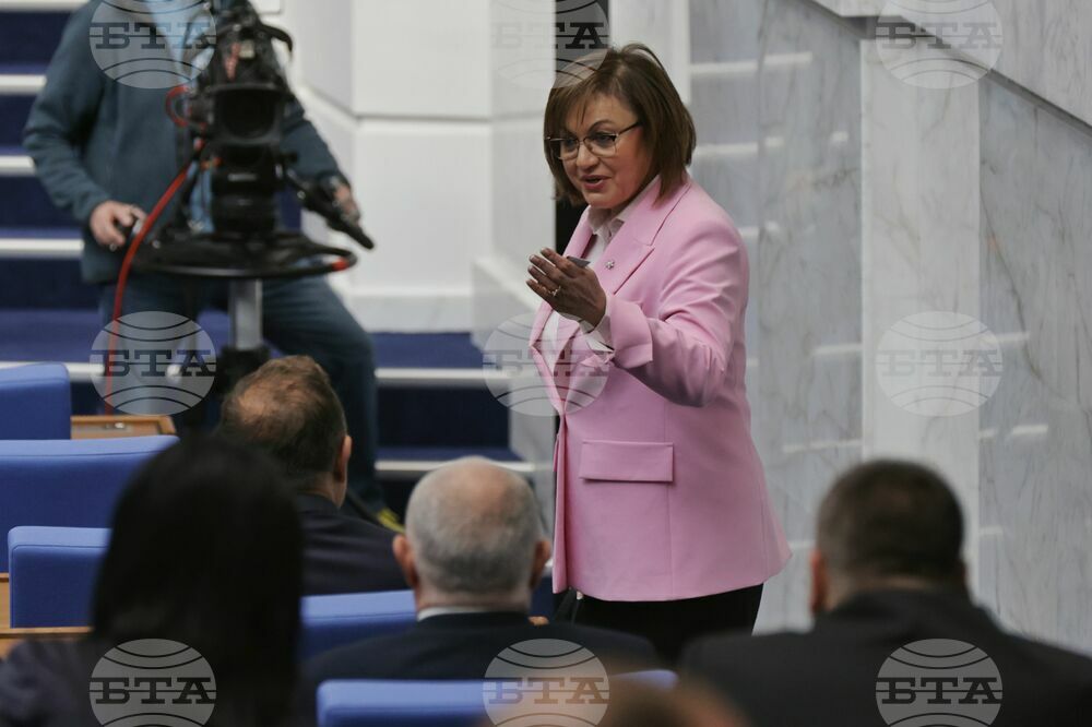 Нинова: От това обединение, което се опитват да правят колегите, ще последва по-голямо разединение