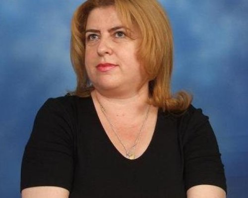 Благоевградчанки с участие в конкурс за най-харесвана картина
