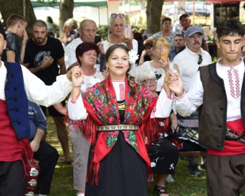 Потомци на стари родове се събраха в село Железница