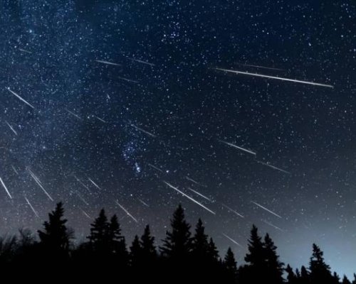 ЗВЕЗДНО ШОУ: Пада зрелищен метеоритен дъжд!