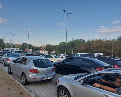 800 метра опашка на Кулата , чака се 20 минути