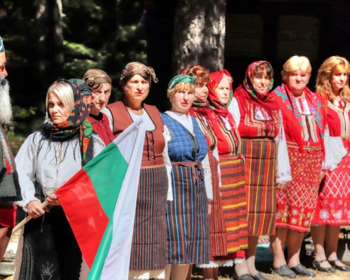 Tрадиционeн събор на хижа  Гоце Делчев , посветен на 121 години от избухването на Илинденско-Преображенското въстание