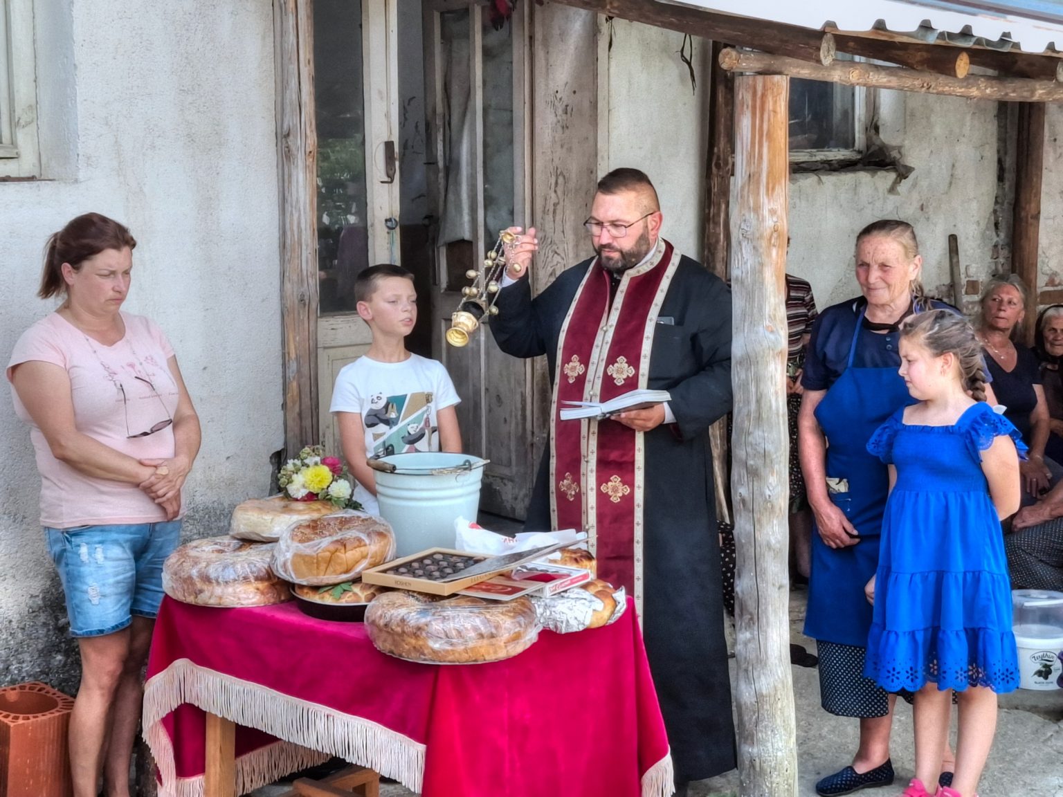 Миряните в Банско отдадоха почит на Света Богородица в Банско