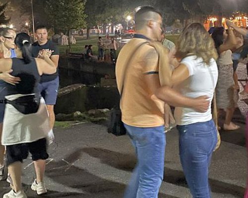 Деца и възрастни играха латино танци край езерото в Разлог