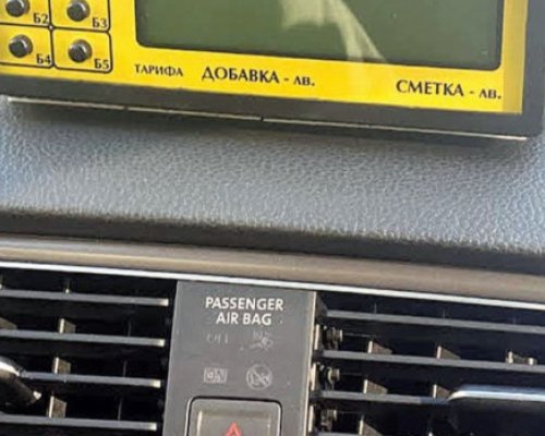 Непълнолетни свиха оборота на таксиджия в Петрич