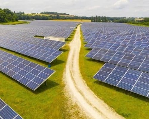 Правителството одобри изграждането на завод за соларни панели за 240 млн. лв.