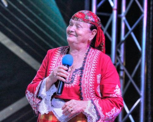 Магнетичният глас на Валя Балканска взриви публиката в Банско