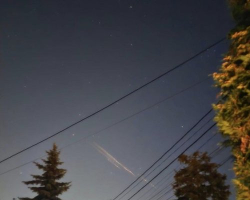 Метеор прелетя над България: Вълнение и удивление сред хиляди свидетели