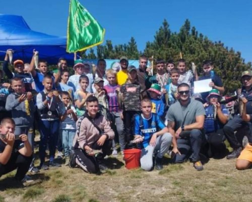 Деца ловиха риба в състезание край Якоруда
